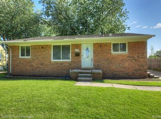 32321 Florence St, Garden City, MI 48135