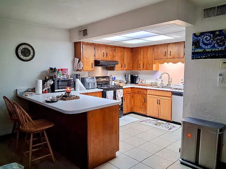 850 E College Ave #1 — Photo 4