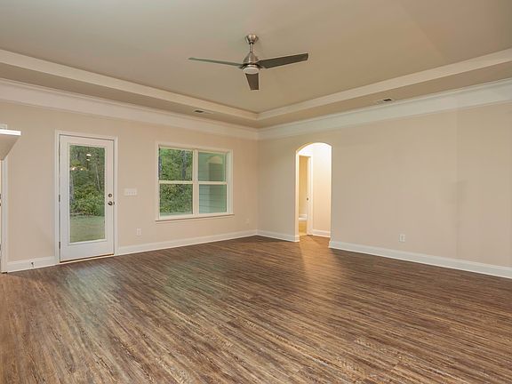 4th image of 1113 Birchwood Ln