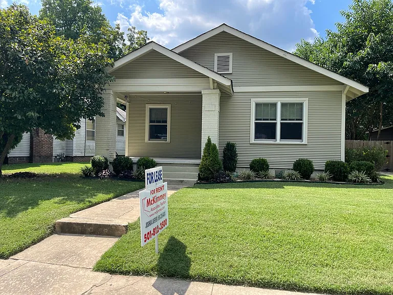 125 Melrose Cir — Photo 2