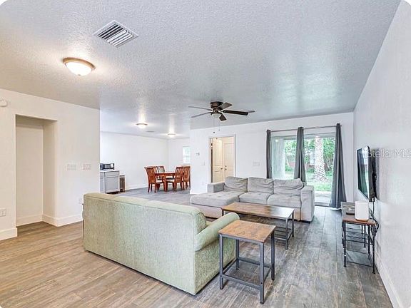 3rd image of 21655 SW RAINTREE STREET