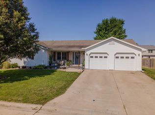 604 Wyndward Way, Heyworth, IL 61745