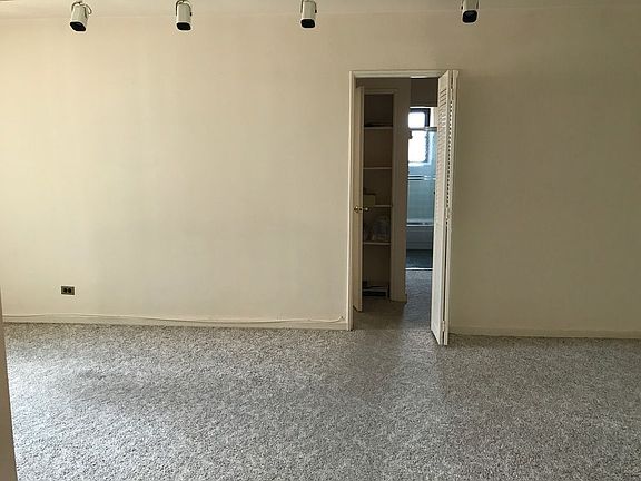 2nd image of 2705 Kings Hwy #5G