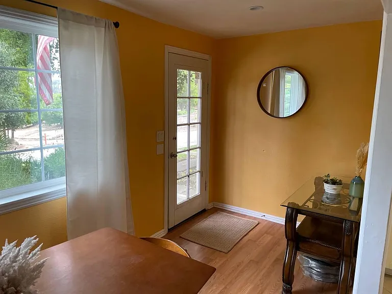 1350 Prospect Dr — Photo 4