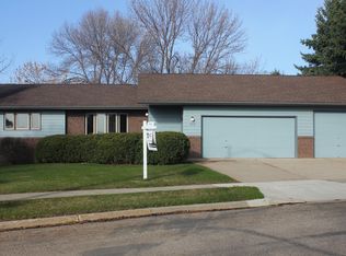 111 W Edmonton Dr, Bismarck, ND 58503