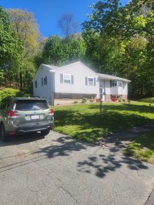 2 Edgehill Rd, Peabody, MA, 01960