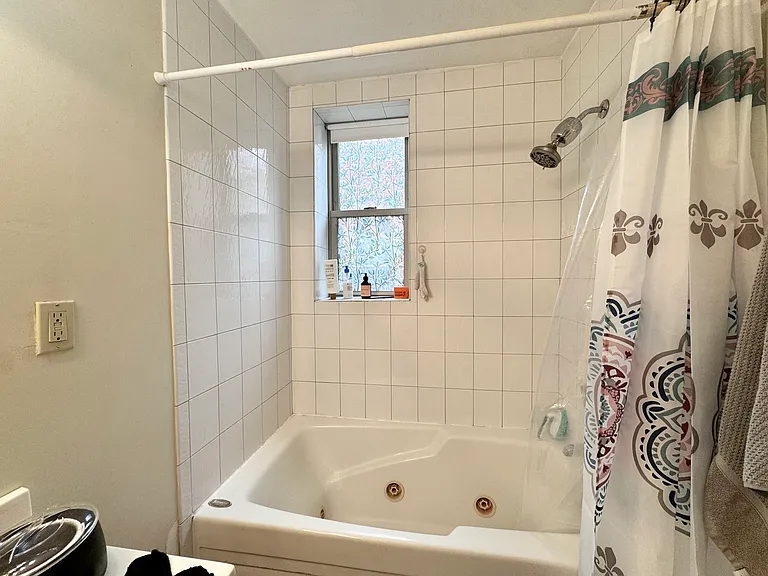 154 Harvard St #7A — Photo 10