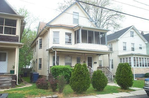 2nd image of 648 Essex St