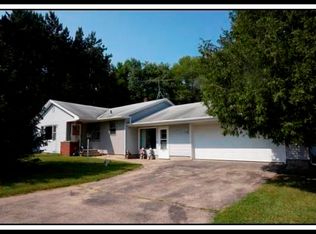 N11252 Us Highway 45, Clintonville, WI 54929