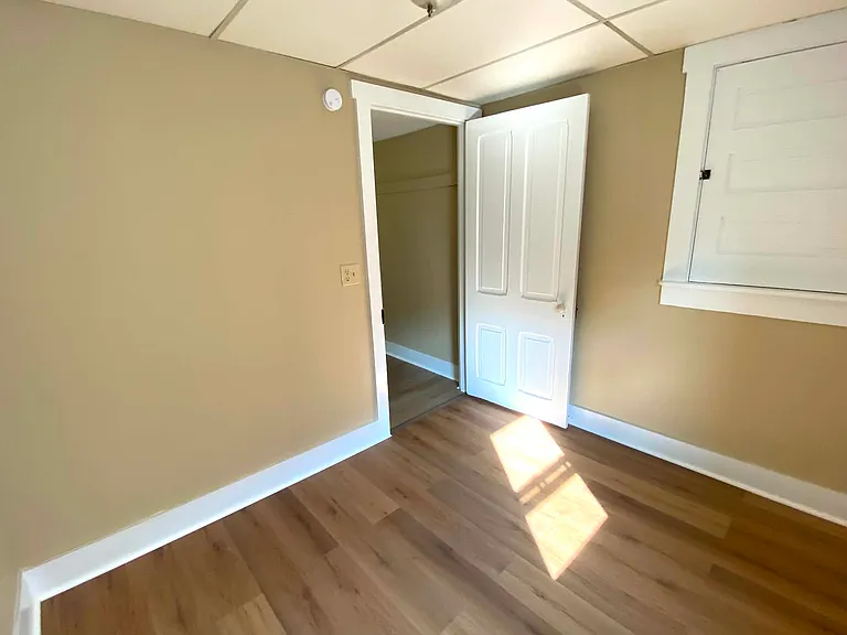 358 Chestnut St #3 — Photo 12