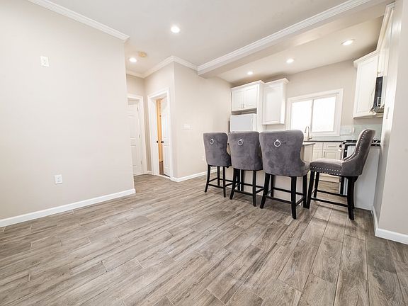2nd image of 217 South St #2