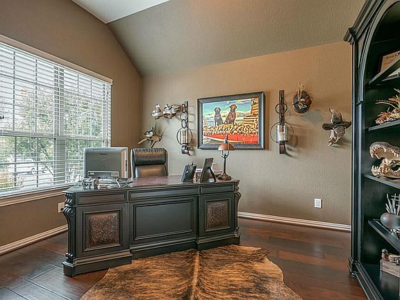 4th image of 130 Blacktail Pl