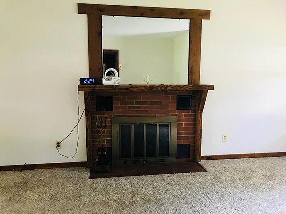 2nd image of 305 W South St