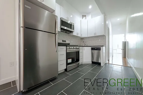 Rented by Commercial Capital Resources INC | media 8