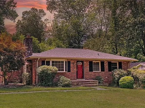 8839 Trevillian Rd, North Chesterfield, VA 23235