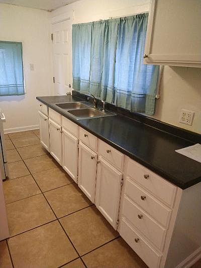 2nd image of 230 D View Ave