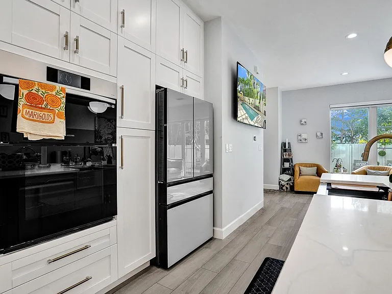 1411 NE 7th St — Photo 25