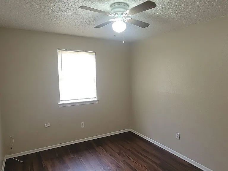 3019 Aspin Dr — Photo 7