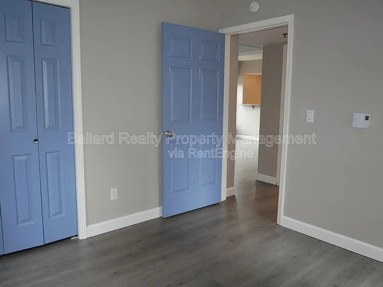 505 E Denny Way #102 — Photo 14