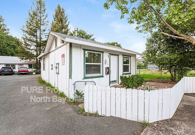 314 Cooper Ln — Photo 15