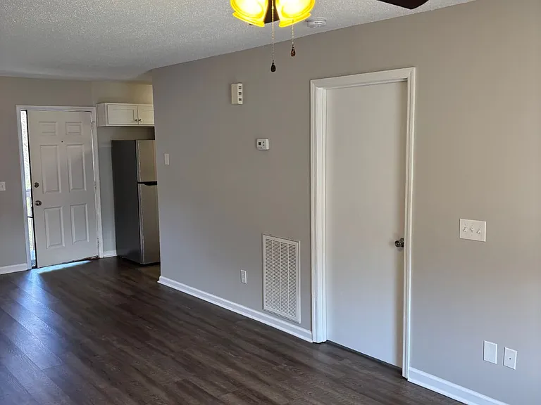 4410 Delashmitt Rd #1 — Photo 6