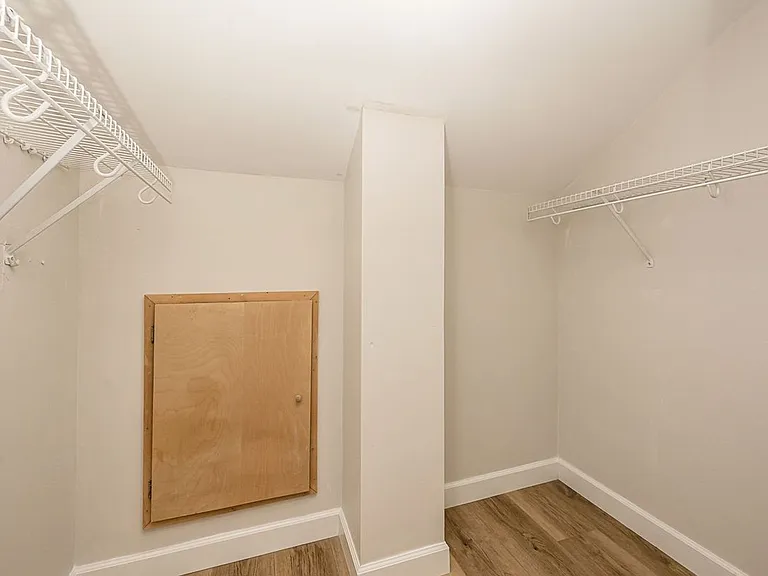 2666 Liberty Gardens Dr — Photo 11