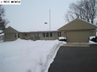 306 N 1st St, Fertile, IA 50444
