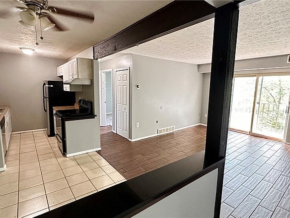 3rd image of 8557 N Akins Rd APT 204