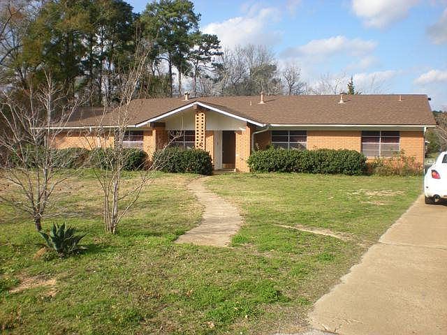 1st image of 3929 SE Stallings Dr