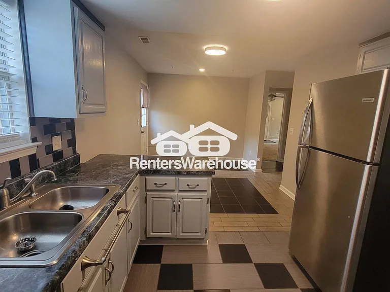 1353 Isleworth Cir — Photo 24