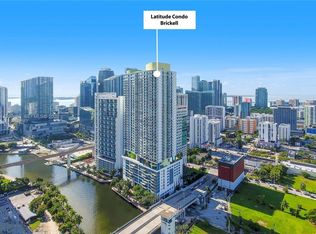 185 SW 7th St APT 1710, Miami, FL 33130