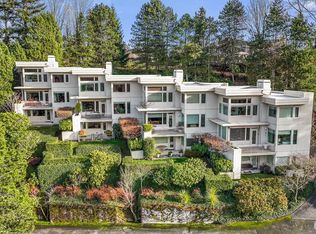 3308 81st Pl SE UNIT C, Mercer Island, WA