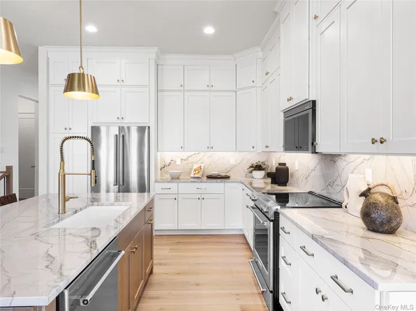 2075 Summit Loop #101, Carmel, NY 10512