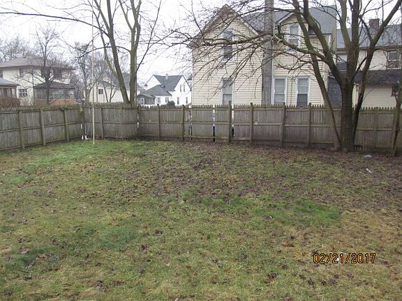 3rd image of 1147 Marshall Ave SE