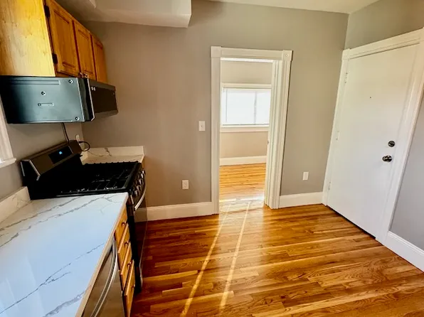 33 Adamson St #2B, Allston, MA 02134