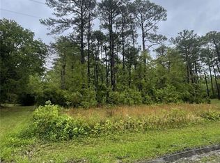 879 Harkers Island Rd, Beaufort, NC 28516