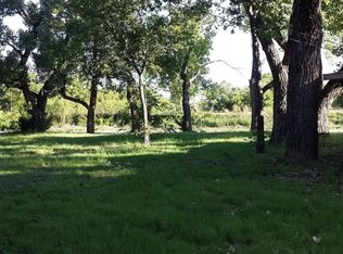 113 W Kyle St, Bangs, TX 76823