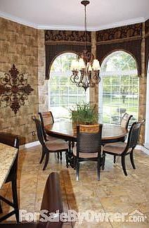 Eat-in kitchen w/ view of lake