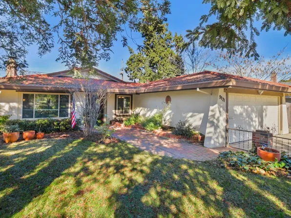 9121 Trujillo Way, Sacramento, CA 95826
