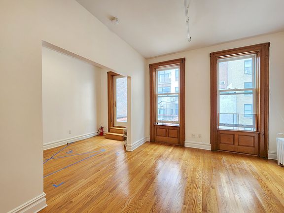 5th image of 45 W 85th St #5B