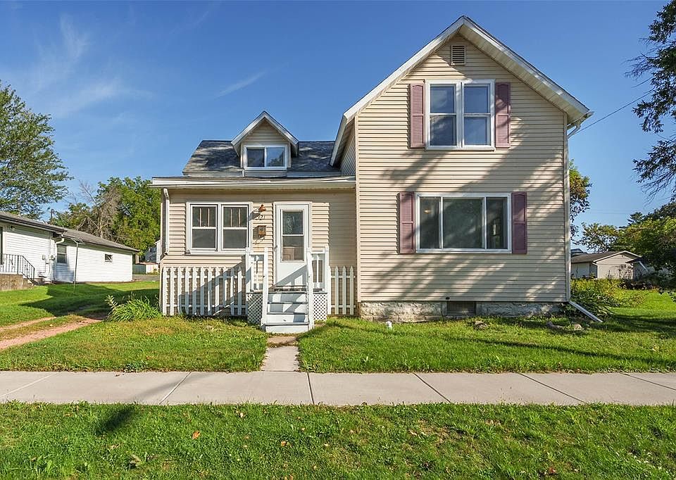 1st image of 321 E 2nd Avenue