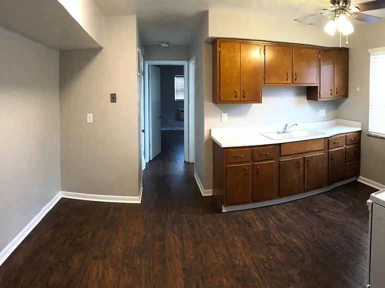 937 Colwick Dr — Photo 12