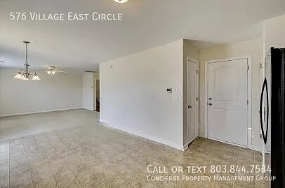 576 Village East Cir — Photo 6
