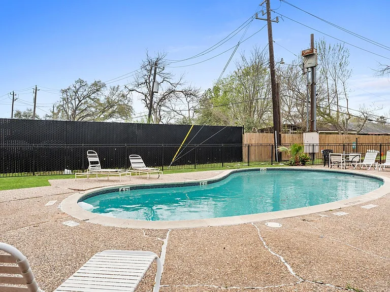 8118 Albacore Dr #7 — Photo 17