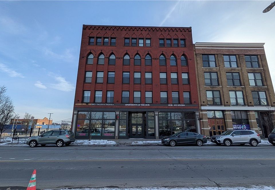1st image of 149 Swan St #404