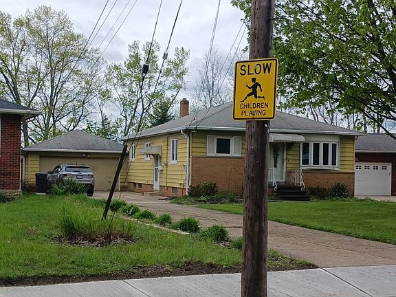 3rd image of 5032 Willowbrook Dr