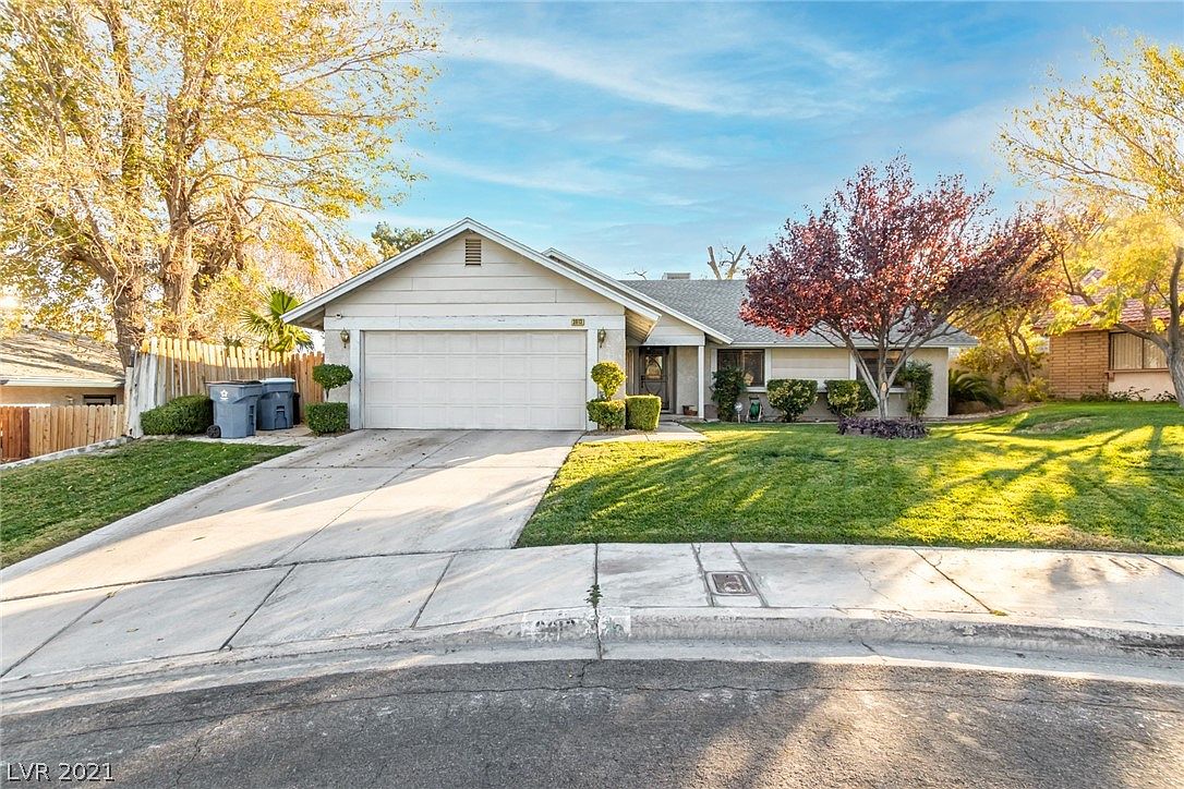 3613 Woodglen Ct, Las Vegas, NV 89108 | Zillow