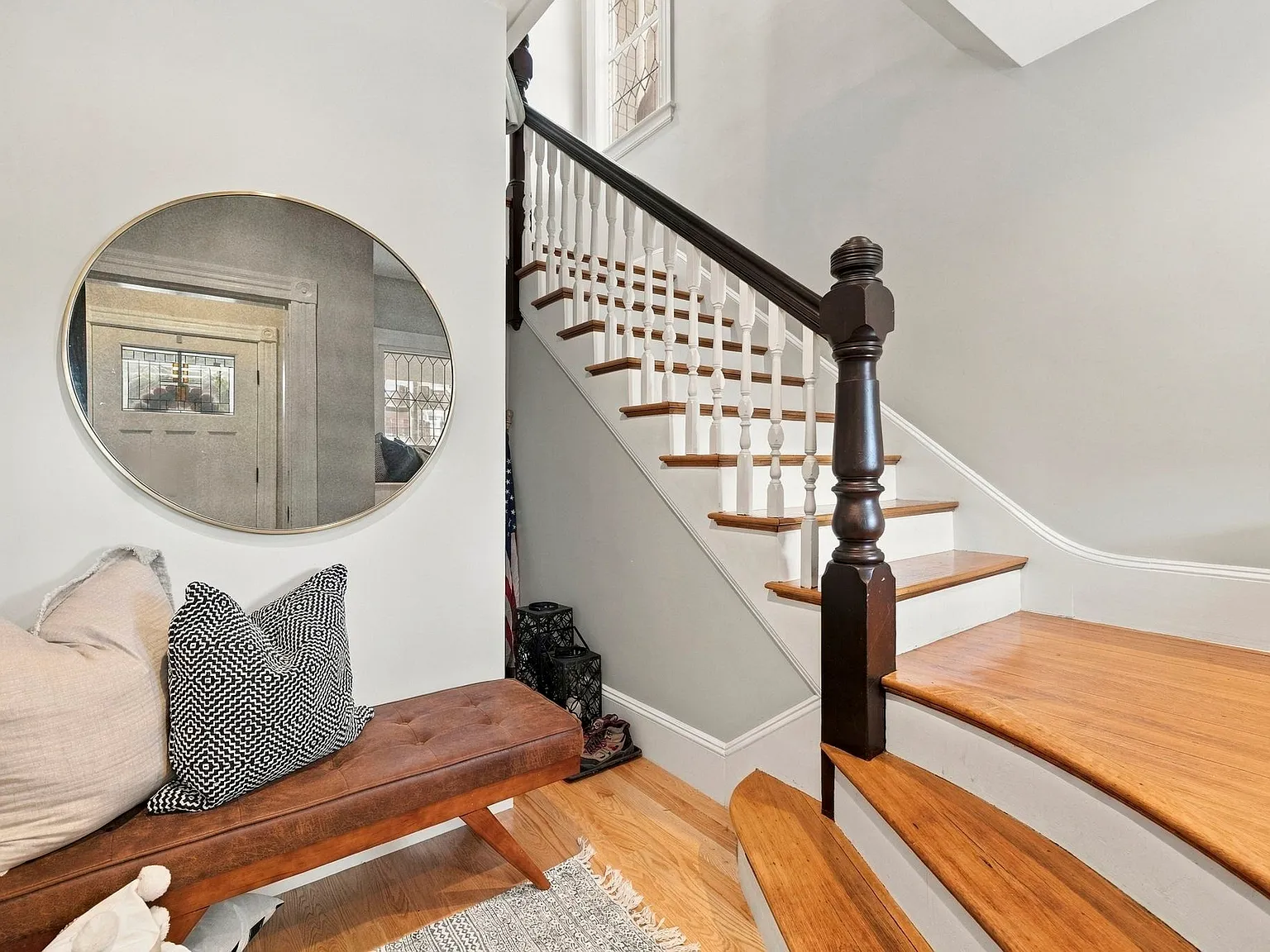 3 bed, 2.5 bath, 2418 sqft, $5,900 — Photo 4