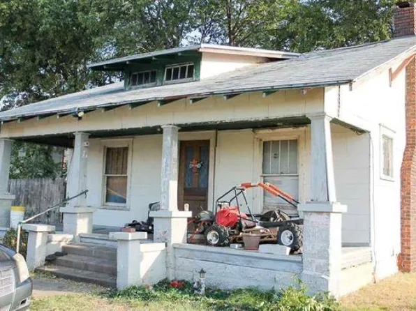 100 E Broadway Ave, Ponca City, OK 74601