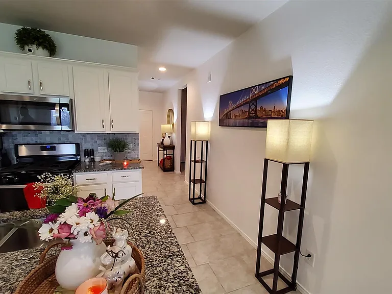 22607 Castello Lakes Dr — Photo 13